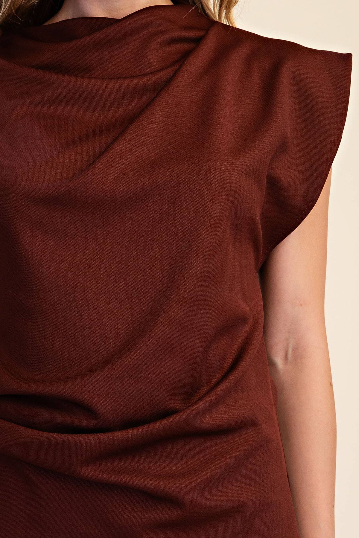 Straight Neckline Asymmetric Sleeveless Top