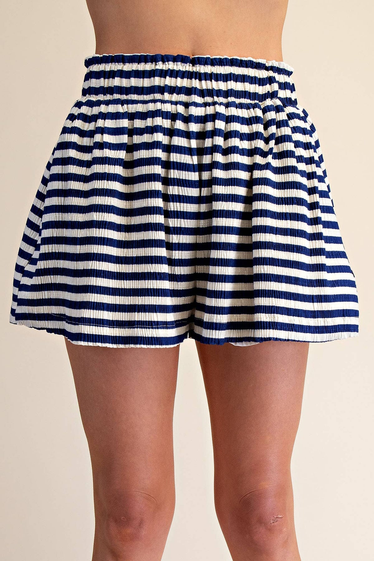 Elastic Waist Band Pleats Shorts (1/2 Set)