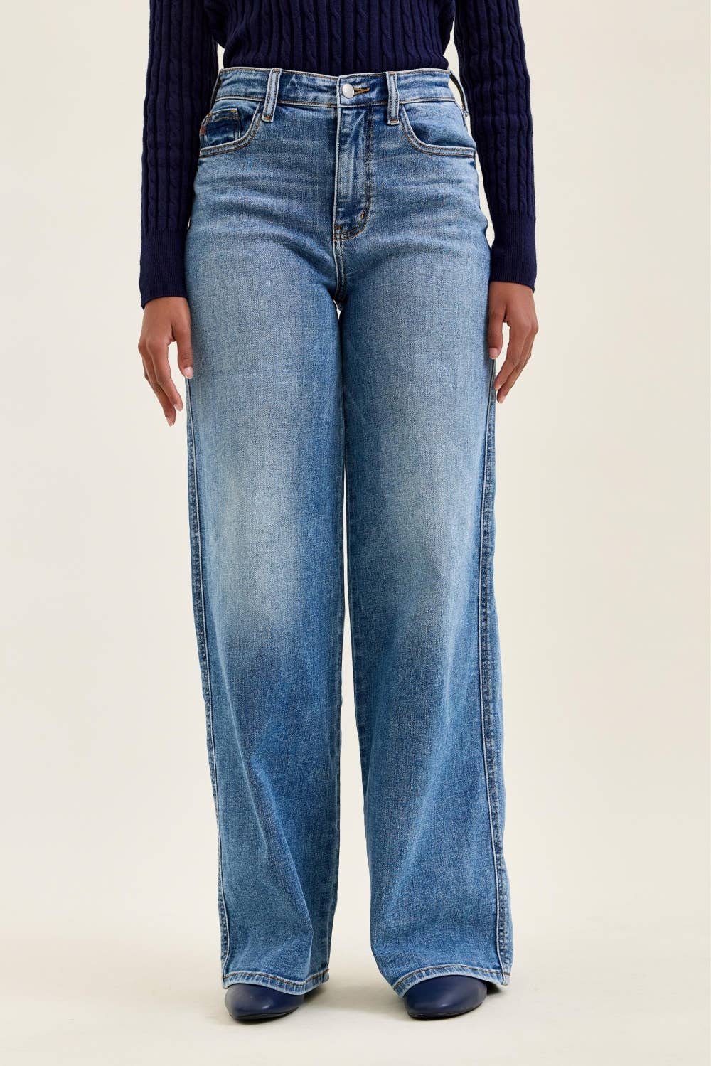 Judy Blue HW "ANGELINA" Column Straight MD Classic Soft Indigo